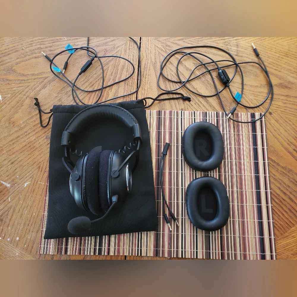 Logitech 981-000817 G Pro X Blue VO!CE Technology Gaming Headset No Pro Dongle
